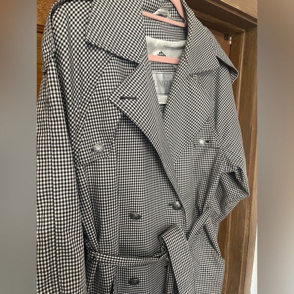 LA VOGUE long black and white checkered trench coat with front tie - Picture 4 of 15